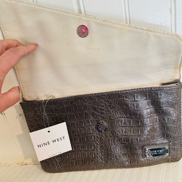 NWT  Nine West vegan leather snakeskin envelope clutch purse bronze - Picture 7 of 7